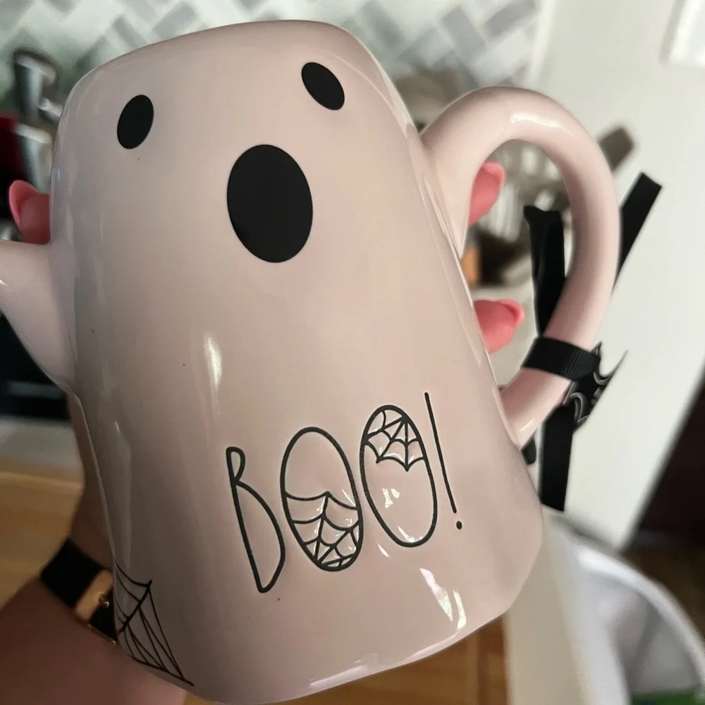 Rae Dunn | NWT pink ghost seasonal Halloween mug - OS